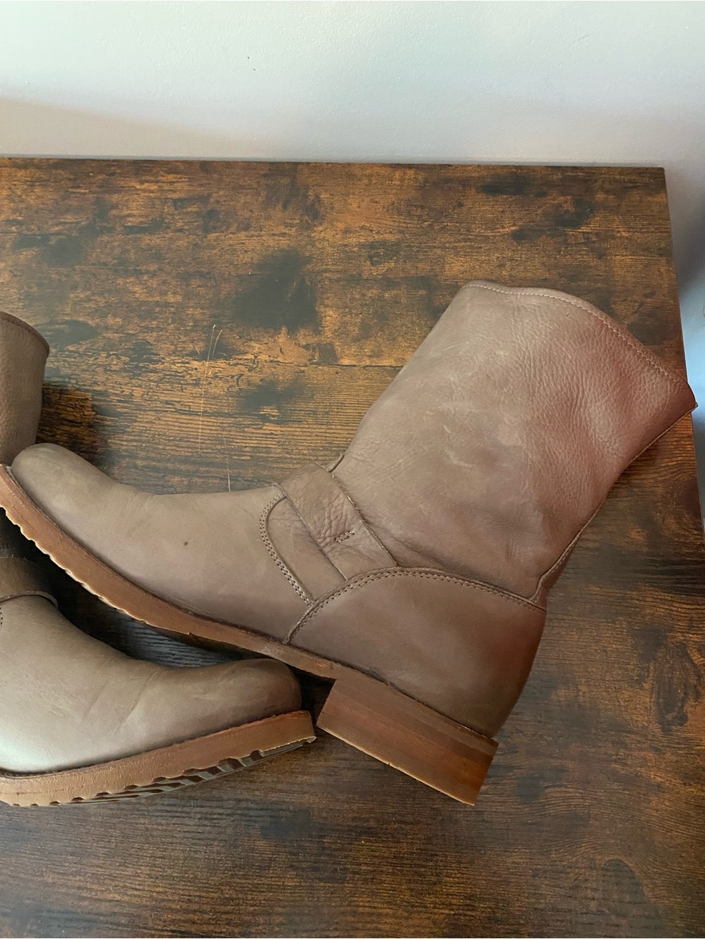 Frye Veronica Flex Short Taupe Leather Boots - Picture 9 of 13